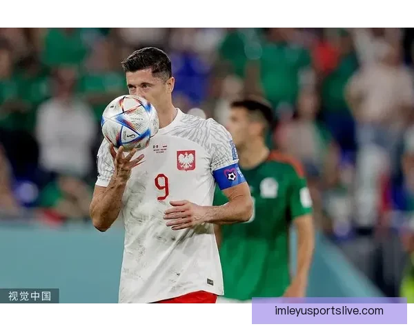 莱万仅用109场便突破100粒联赛进球 成弗里克治下进攻核心